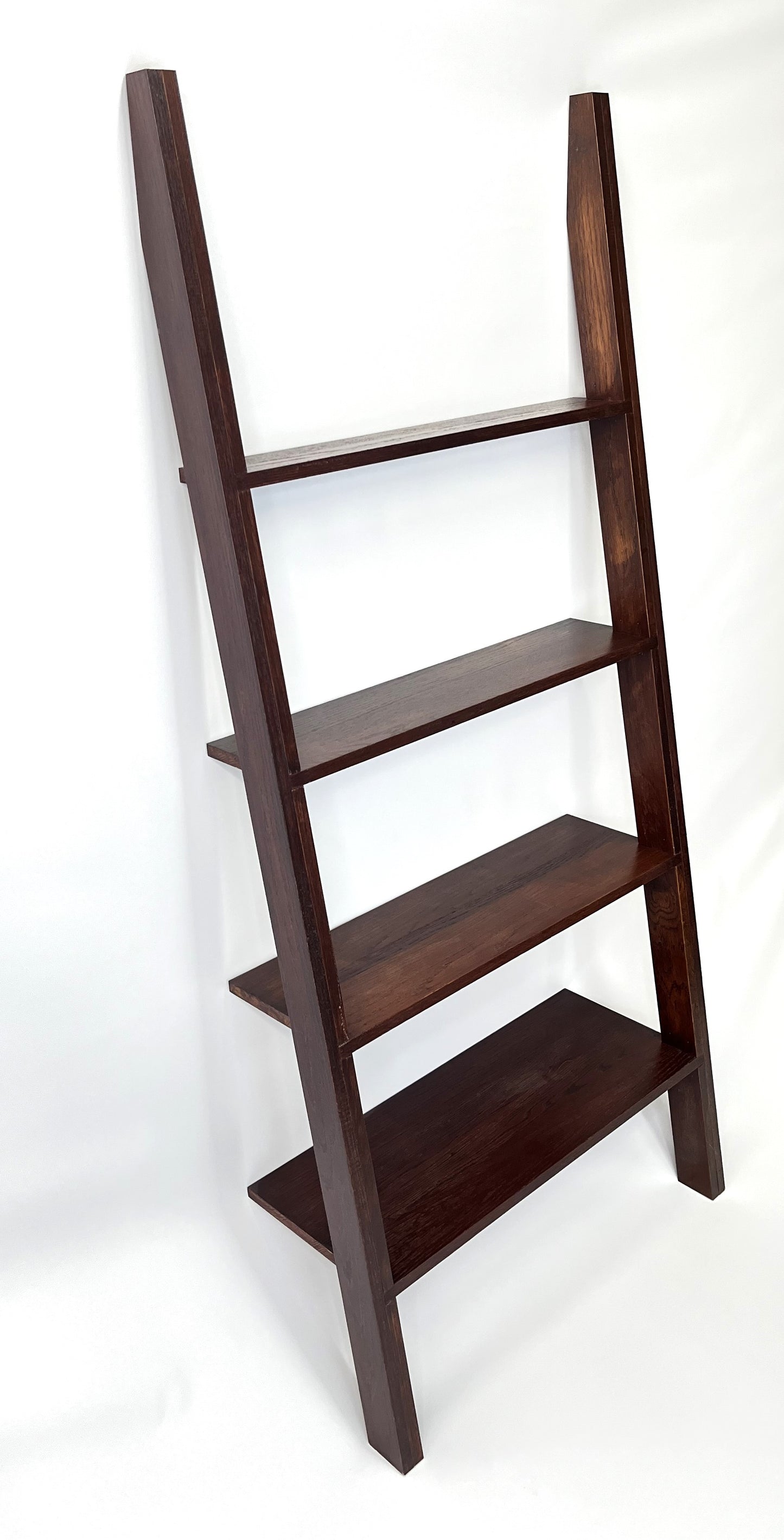 Leaning Shelves