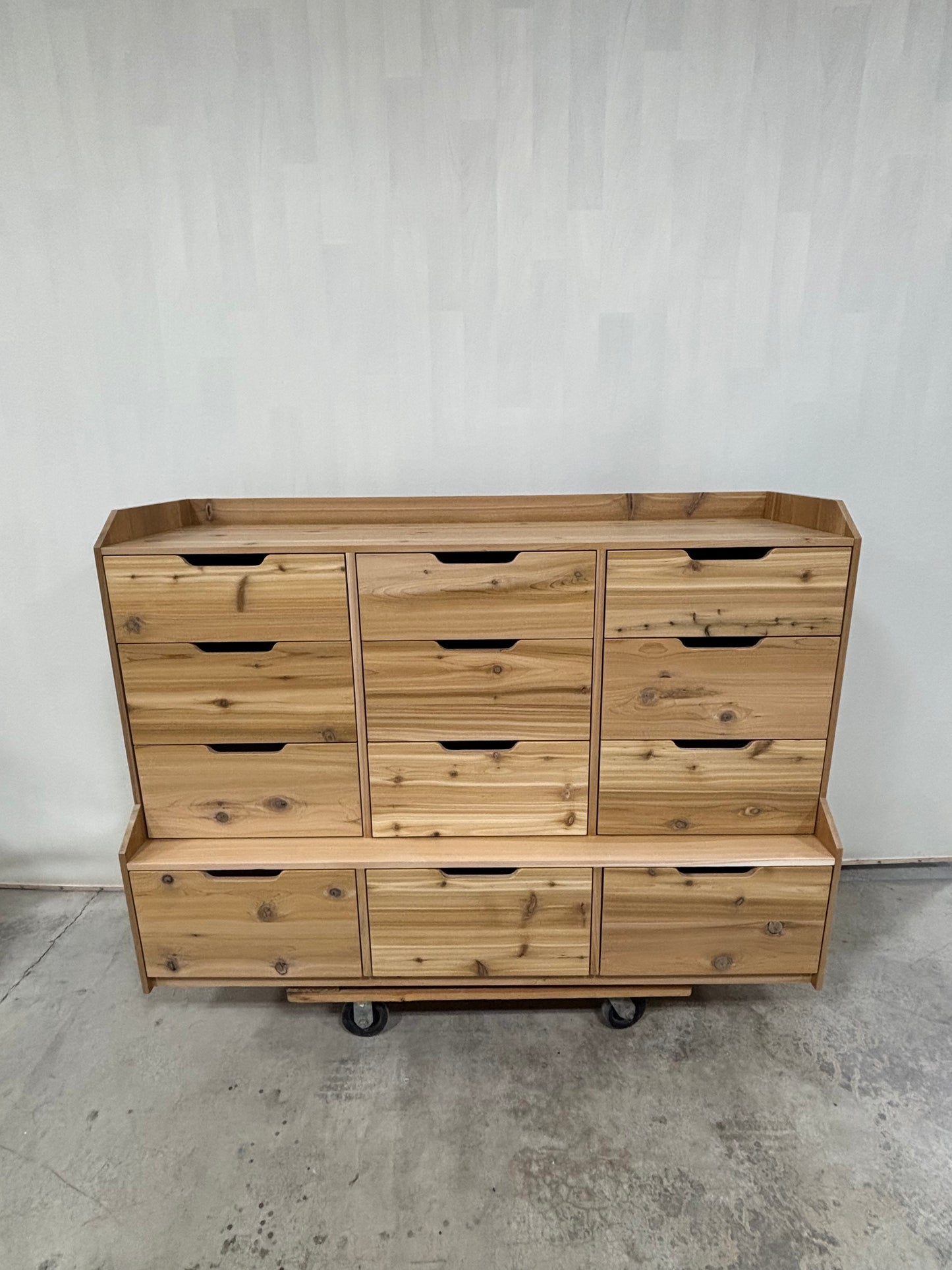 Dresser 12 Drawer