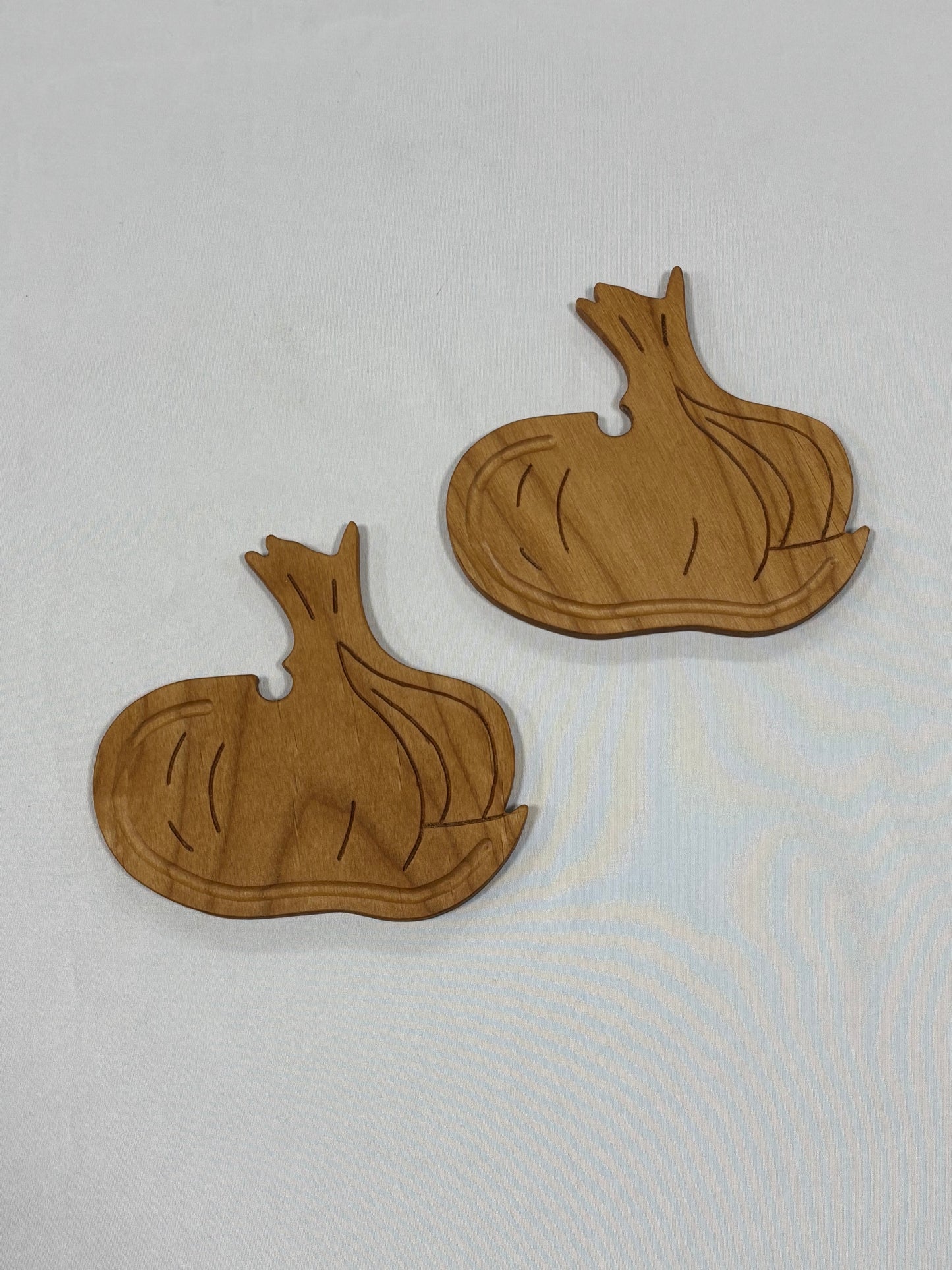 Garlic Charcuterie Board & Plates